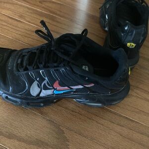 Nike Black Athletic Sneakers